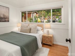 3516 31st Avenue W, Seattle WA 98199