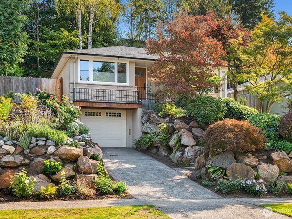 3516 31st Avenue W, Seattle WA 98199