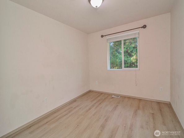 21504 50th Avenue W C3, Mountlake Terrace WA 98043