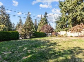 102 Stone Ridge Drive, Snohomish WA 98290