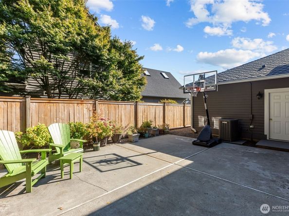 102 Stone Ridge Drive, Snohomish WA 98290