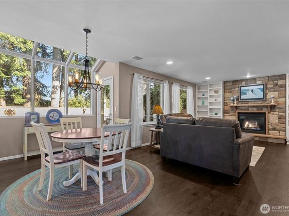 102 Stone Ridge Drive, Snohomish WA 98290