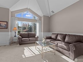 102 Stone Ridge Drive, Snohomish WA 98290
