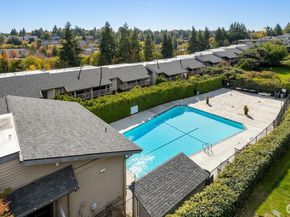 2920 76th Ave SE 411, Mercer Island WA 98040
