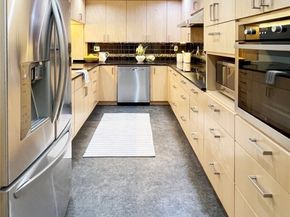 2920 76th Ave SE 411, Mercer Island WA 98040
