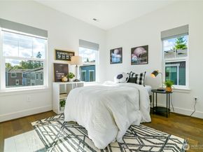 14131 266th Avenue NE 101, Duvall WA 98019