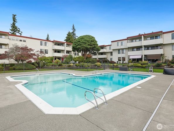 8516 196th Street SW 302, Edmonds WA 98026