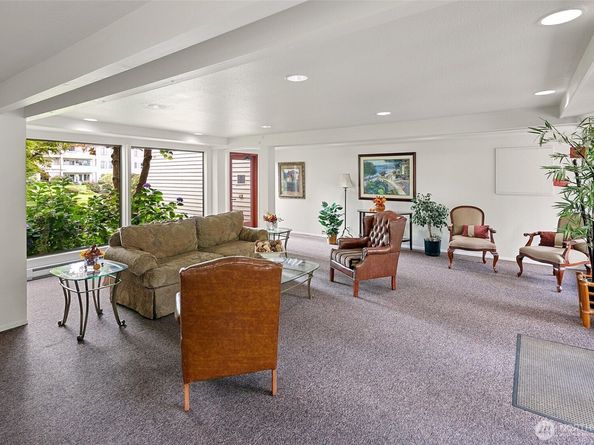 8516 196th Street SW 302, Edmonds WA 98026