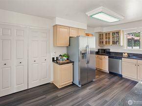 8516 196th Street SW 302, Edmonds WA 98026