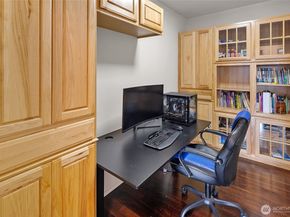 8516 196th Street SW 302, Edmonds WA 98026