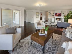 8516 196th Street SW 302, Edmonds WA 98026