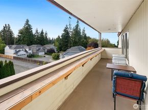 8516 196th Street SW 302, Edmonds WA 98026