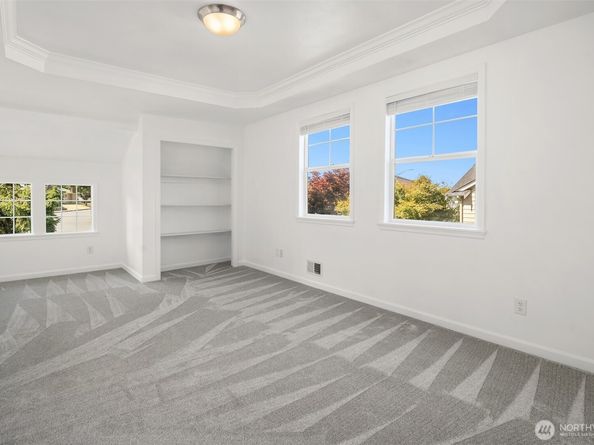 2808 Kennewick Place NE, Renton WA 98056