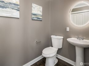 2808 Kennewick Place NE, Renton WA 98056