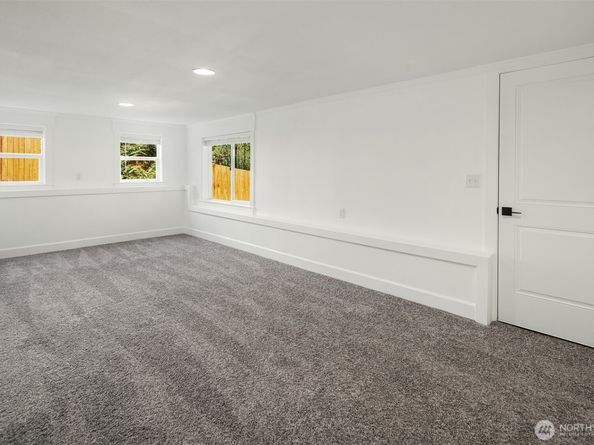 2808 Kennewick Place NE, Renton WA 98056