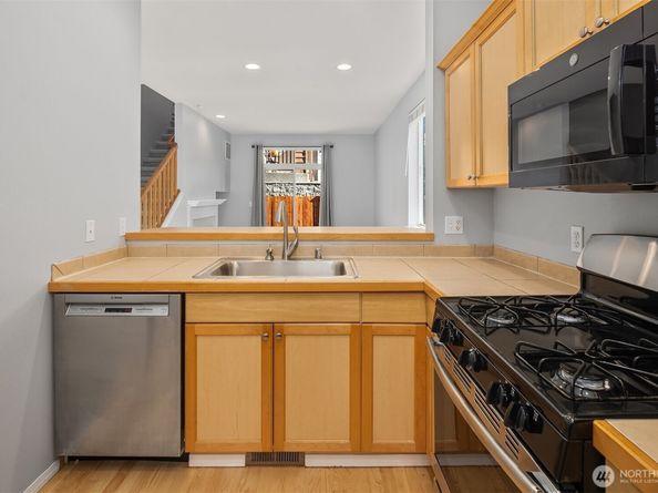 27852 31st Place S, Auburn WA 98001