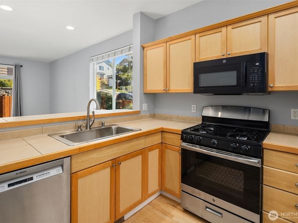27852 31st Place S, Auburn WA 98001
