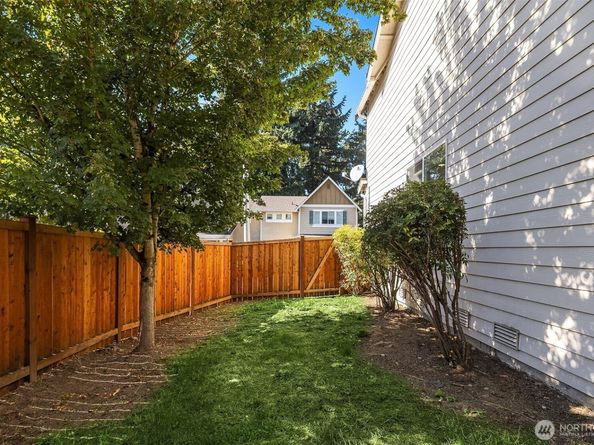 27852 31st Place S, Auburn WA 98001