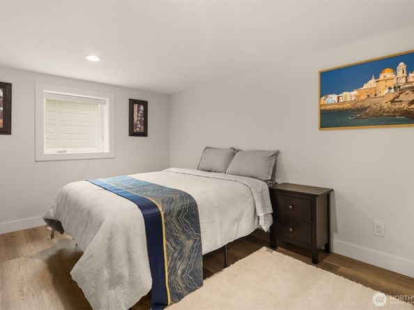 4326 NE 44th Street, Seattle WA 98105