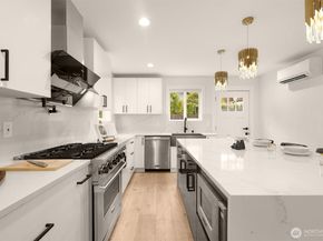 4326 NE 44th Street, Seattle WA 98105