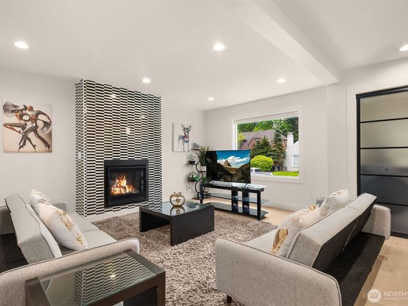 4326 NE 44th Street, Seattle WA 98105