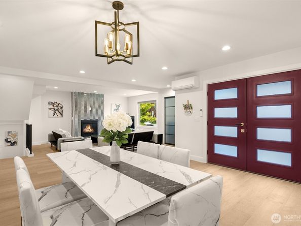 4326 NE 44th Street, Seattle WA 98105