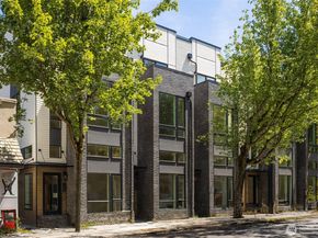 1110 C 34th Avenue, Seattle WA 98122