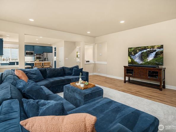 27528 SE 28th Court, Sammamish WA 98075