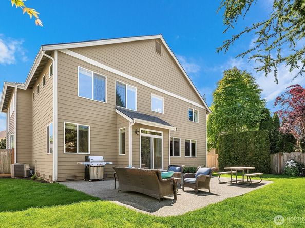 27528 SE 28th Court, Sammamish WA 98075