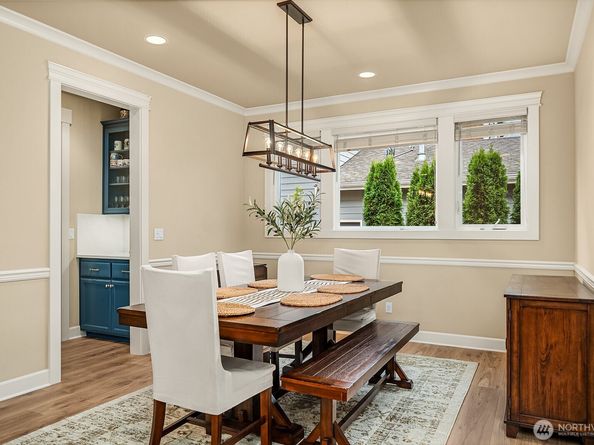 27528 SE 28th Court, Sammamish WA 98075