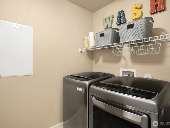 27528 SE 28th Court, Sammamish WA 98075