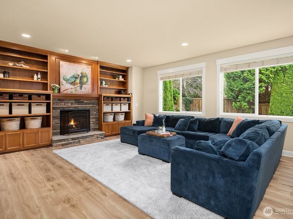 27528 SE 28th Court, Sammamish WA 98075