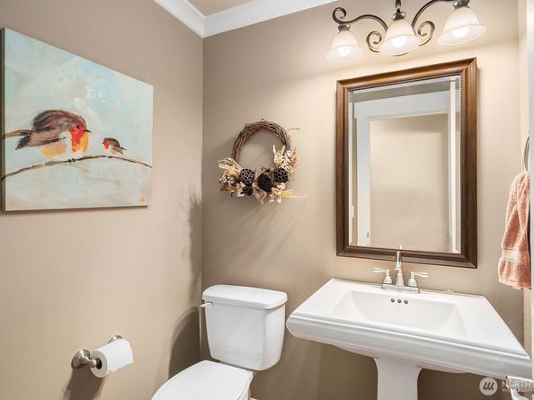 27528 SE 28th Court, Sammamish WA 98075