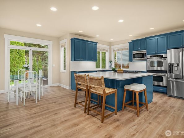 27528 SE 28th Court, Sammamish WA 98075