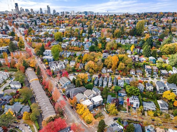 2626 E Madison Street 11, Seattle WA 98112