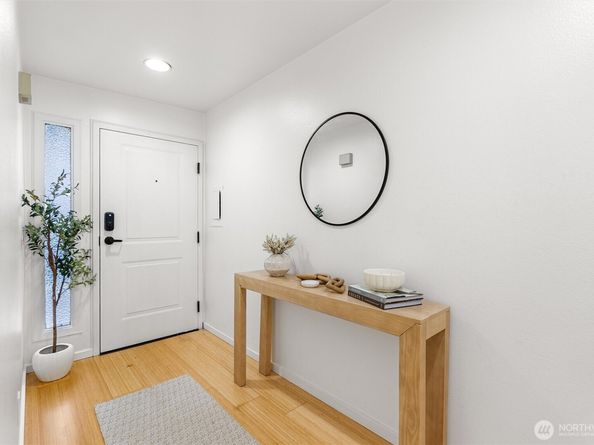 2626 E Madison Street 11, Seattle WA 98112