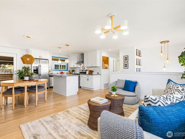 4031 30th Avenue S B, Seattle WA 98108