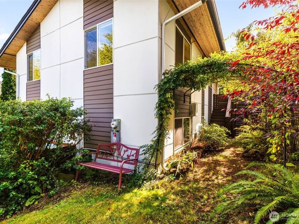 4031 30th Avenue S B, Seattle WA 98108