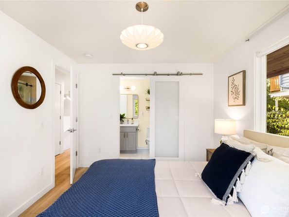 4031 30th Avenue S B, Seattle WA 98108