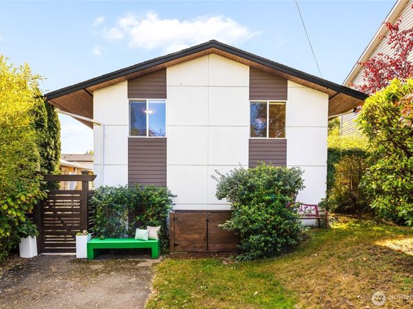 4031 30th Avenue S B, Seattle WA 98108