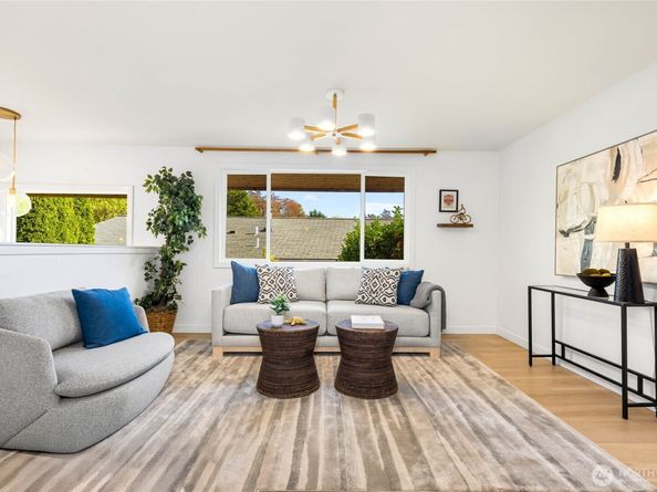 4031 30th Avenue S B, Seattle WA 98108