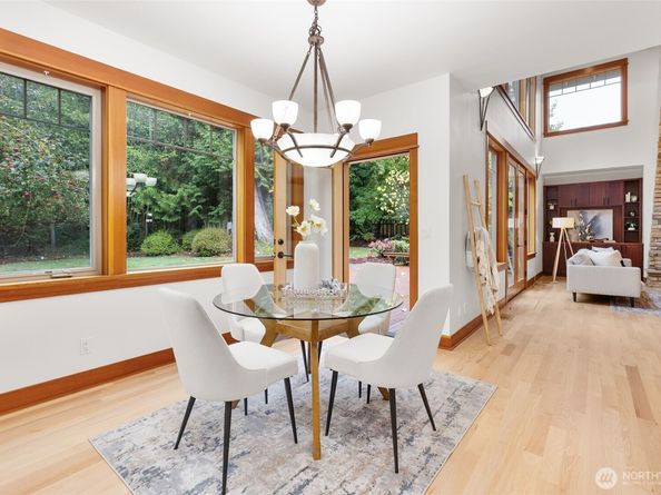 6465 Haley Loop NE, Bainbridge Island WA 98110