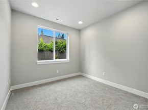 19228 Meridian Drive SE CW 10, Bothell WA 98012