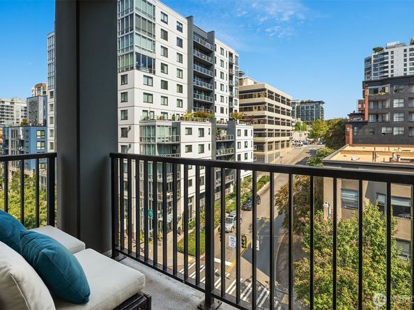 2607 Western Avenue 511, Seattle WA 98121