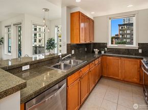 2607 Western Avenue 511, Seattle WA 98121