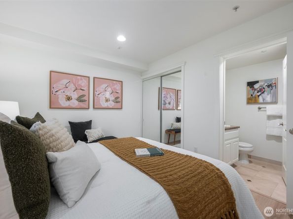 717 E Denny Way 1A, Seattle WA 98122