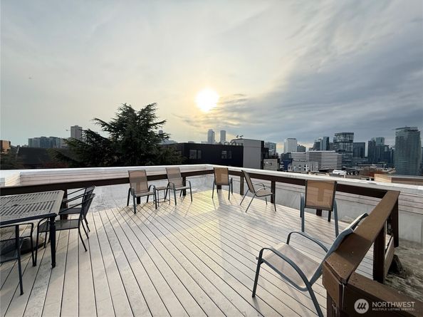 717 E Denny Way 1A, Seattle WA 98122