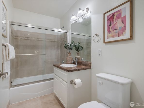 717 E Denny Way 1A, Seattle WA 98122