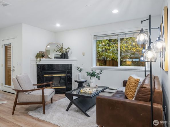 717 E Denny Way 1A, Seattle WA 98122