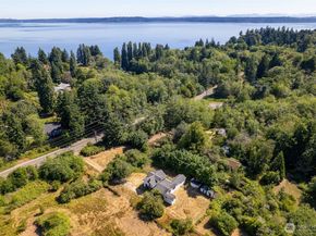 22841 Dockton Road SW, Vashon WA 98070